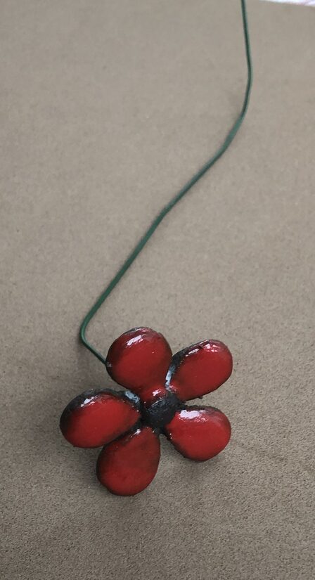 Keramikblume (rot) mit Stiel 